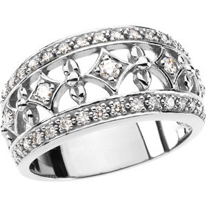 Accented Ring