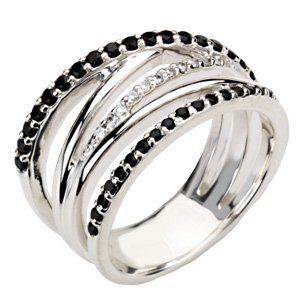 Criss-Cross Ring