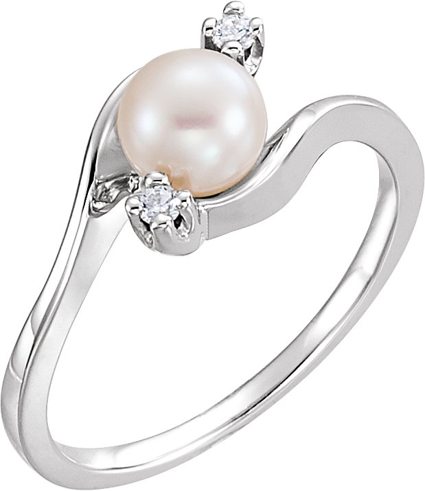 Accented Pearl Bypass Ring