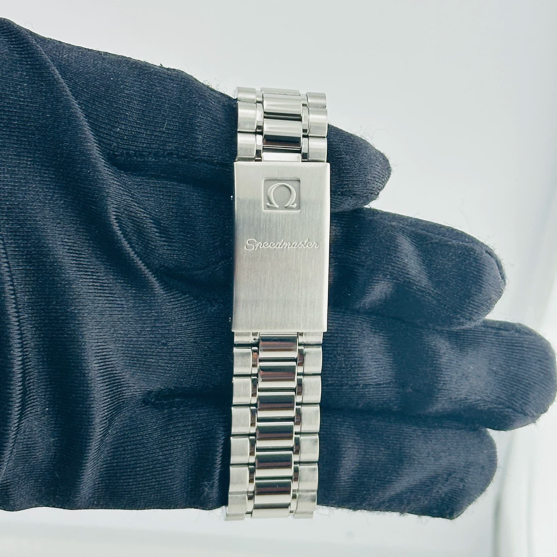 Omega Speedmaster, view 5