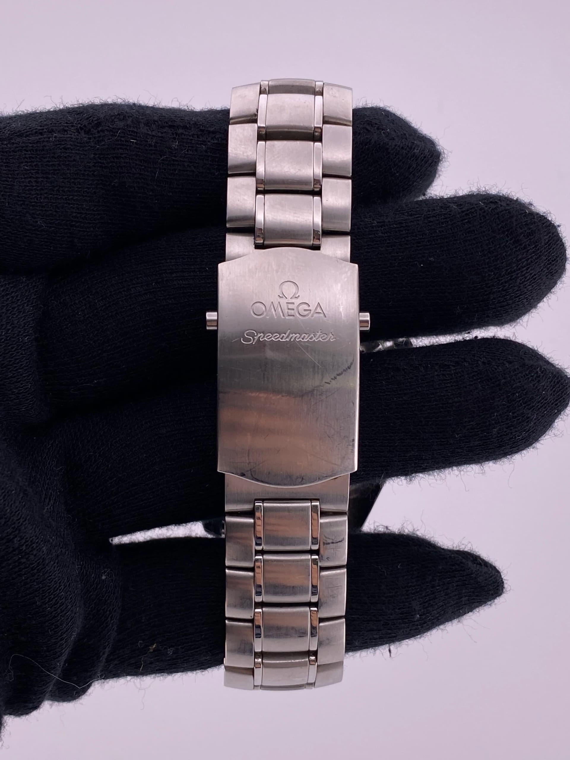 Omega Speedmaster, view 4