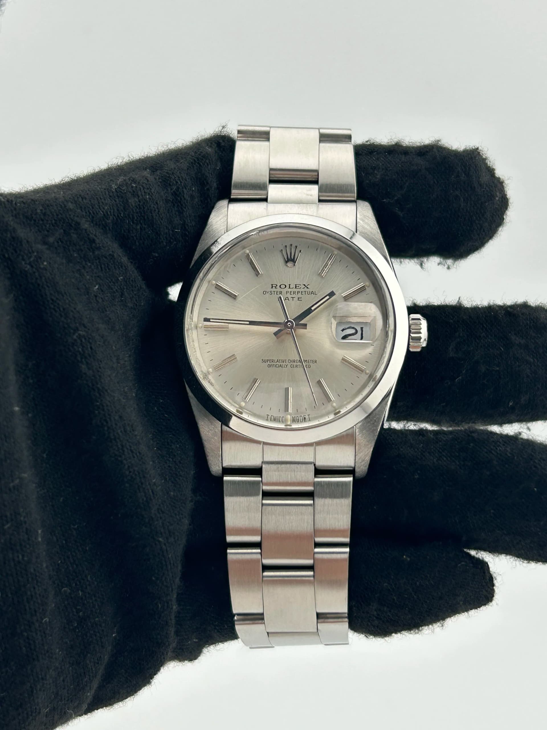 Rolex Oysterdate, view 3