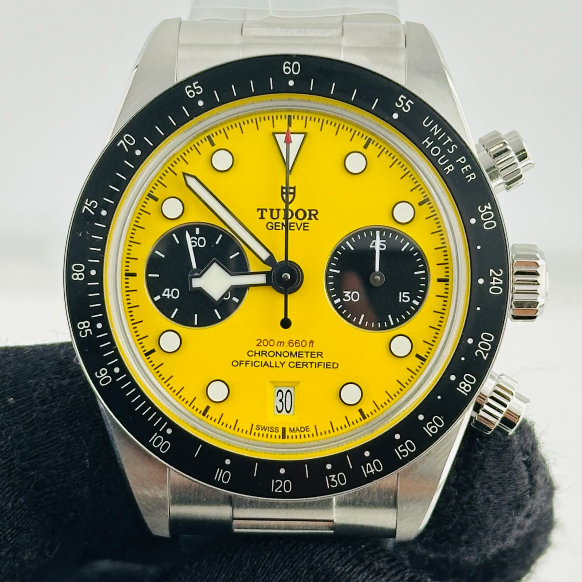 Tudor Black Bay Chrono, view 4