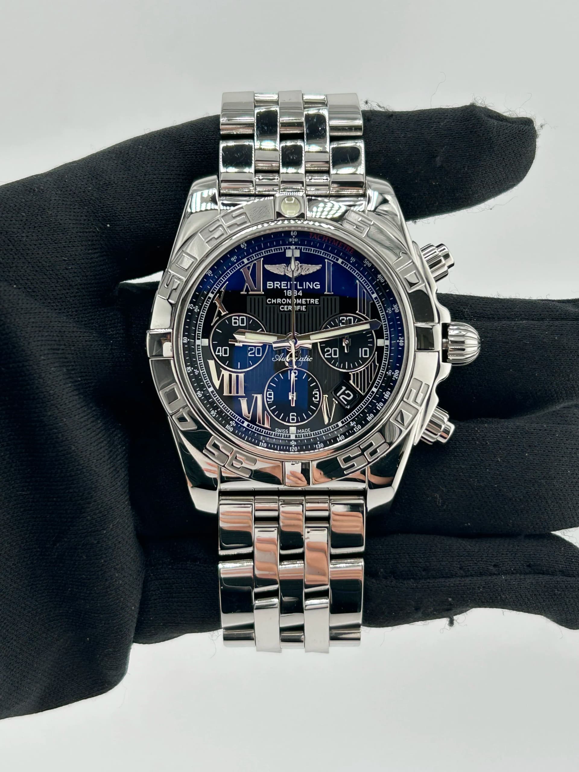 Breitling Chronomat, view 3