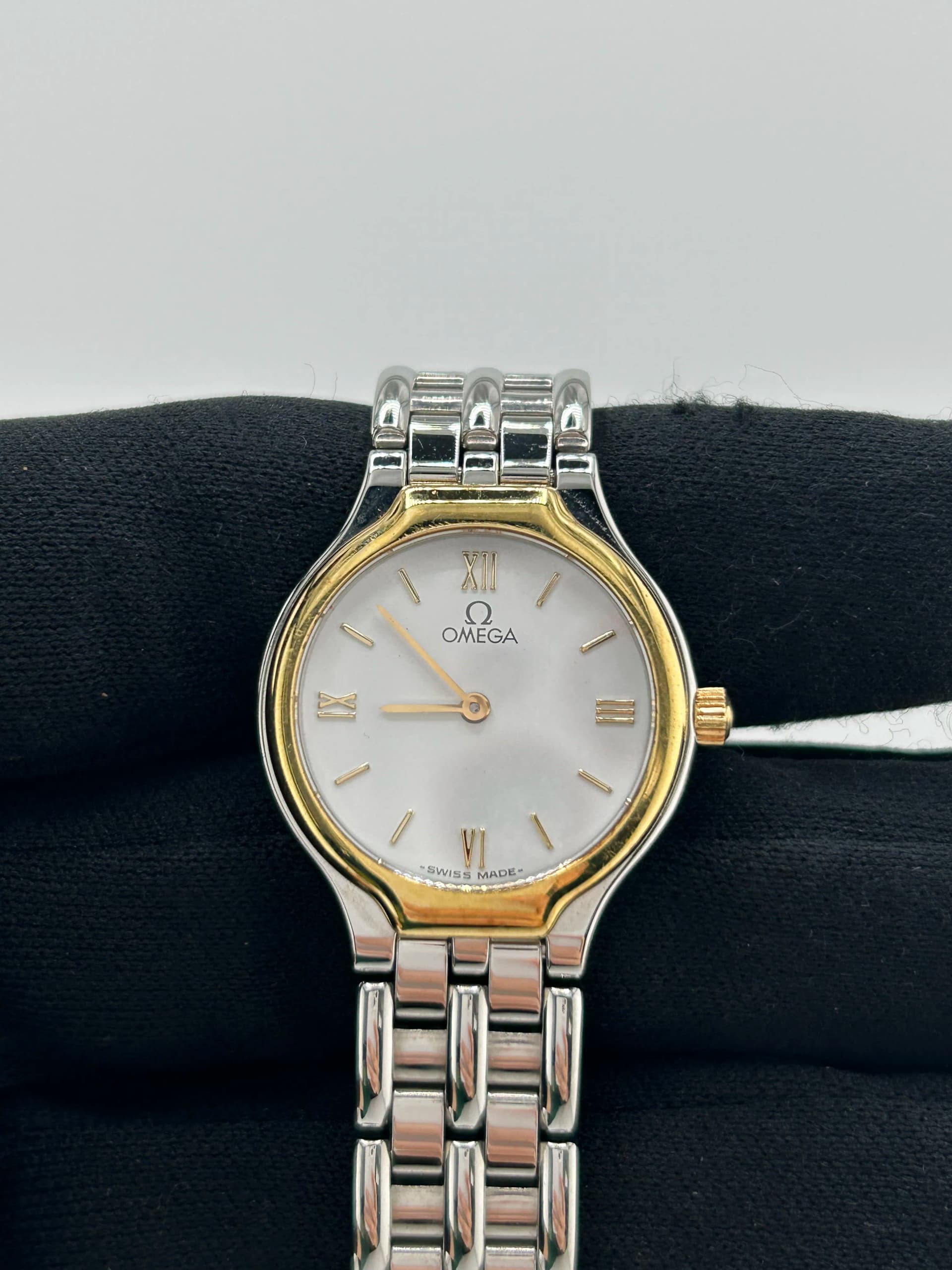 Omega De Ville, view 4