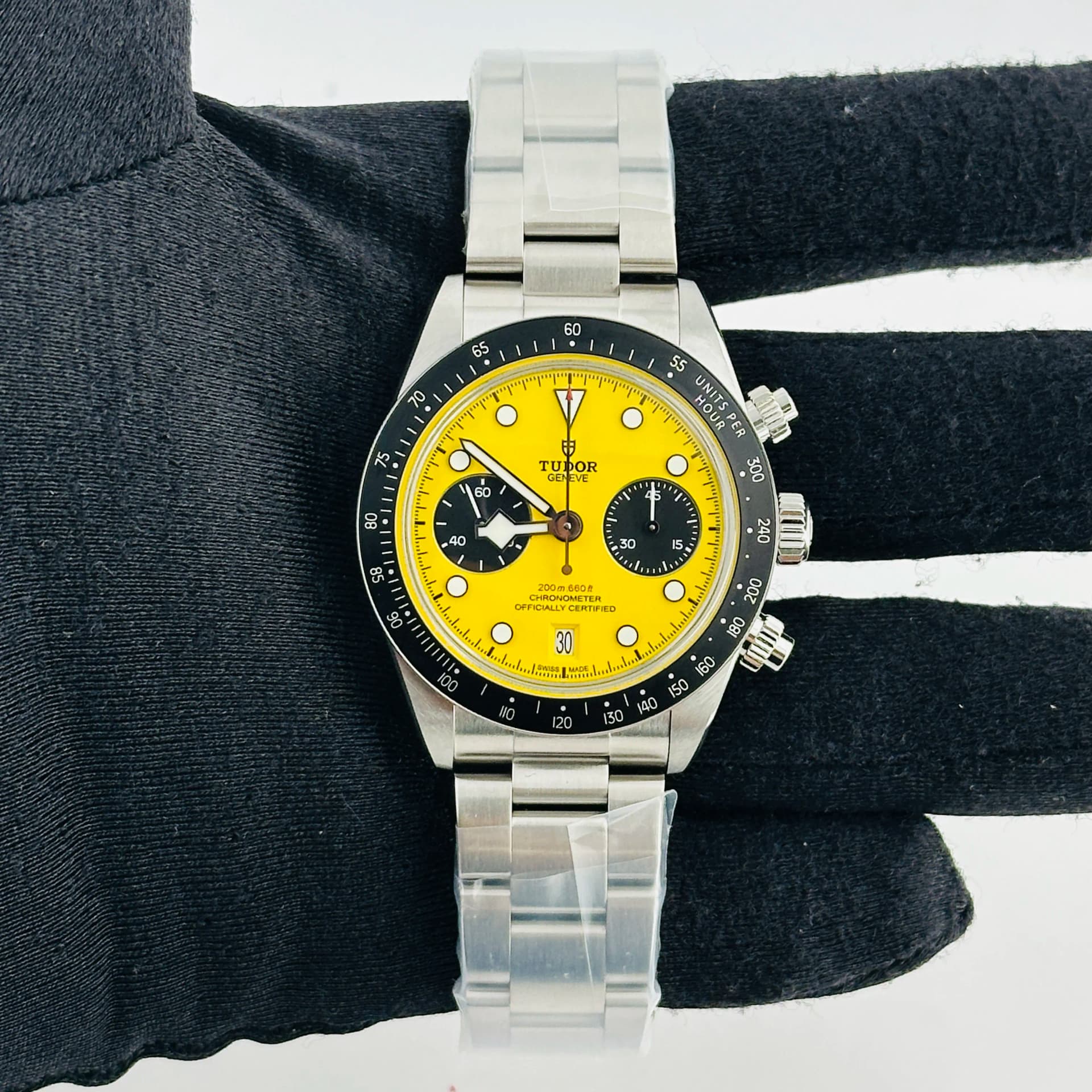 Tudor Black Bay Chrono, view 3