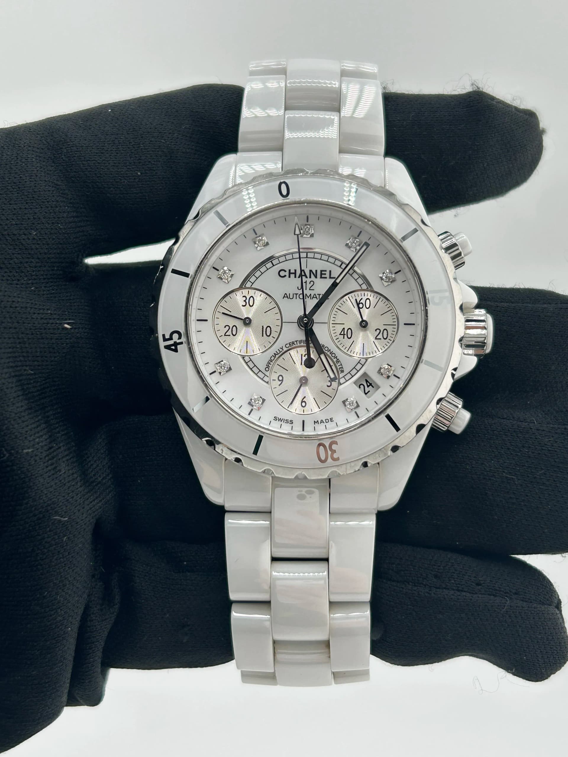 Chanel J12 Chronograph, view 3