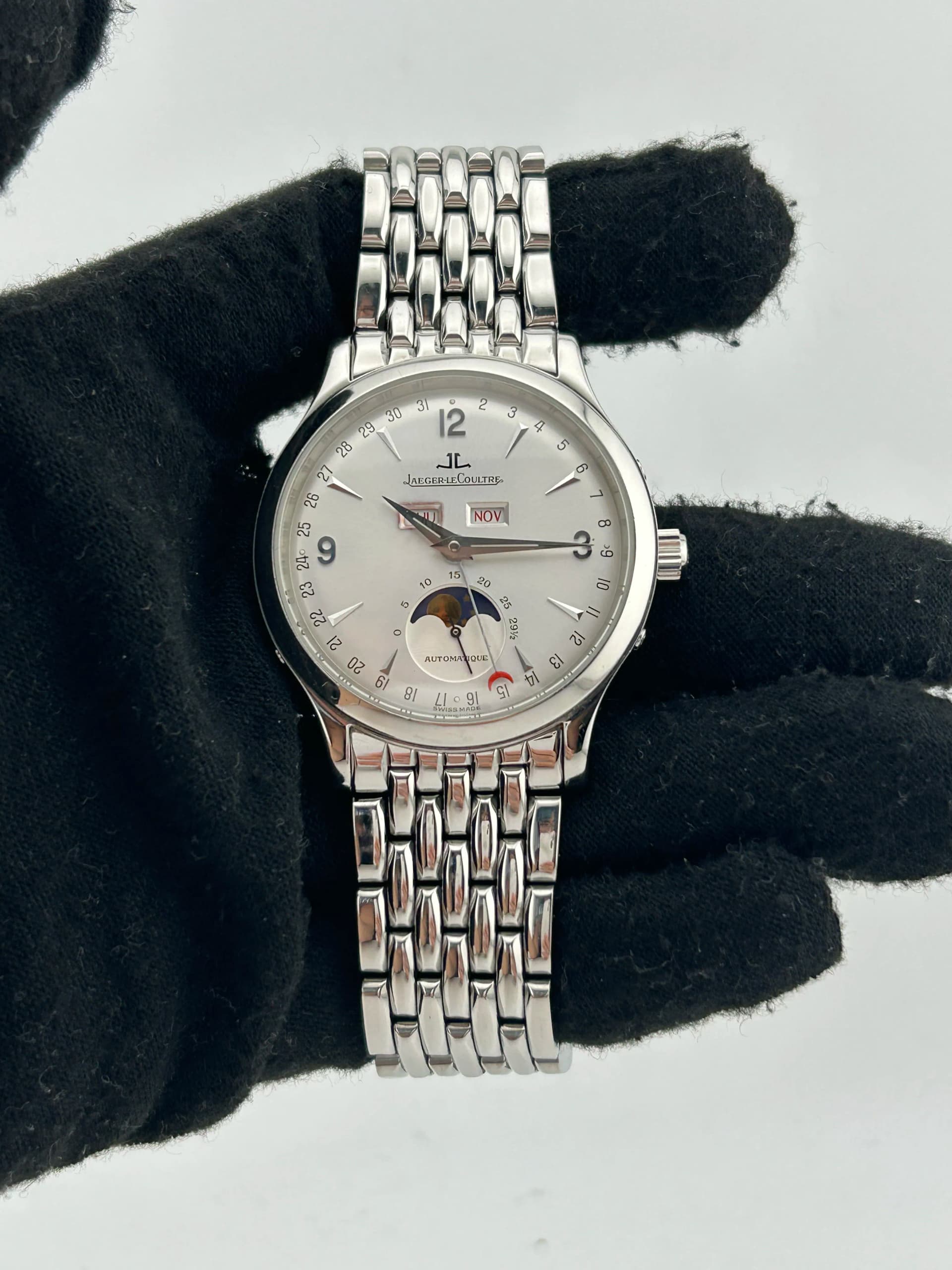 Jaeger-LeCoultre Master Moon/master Calendar, view 3