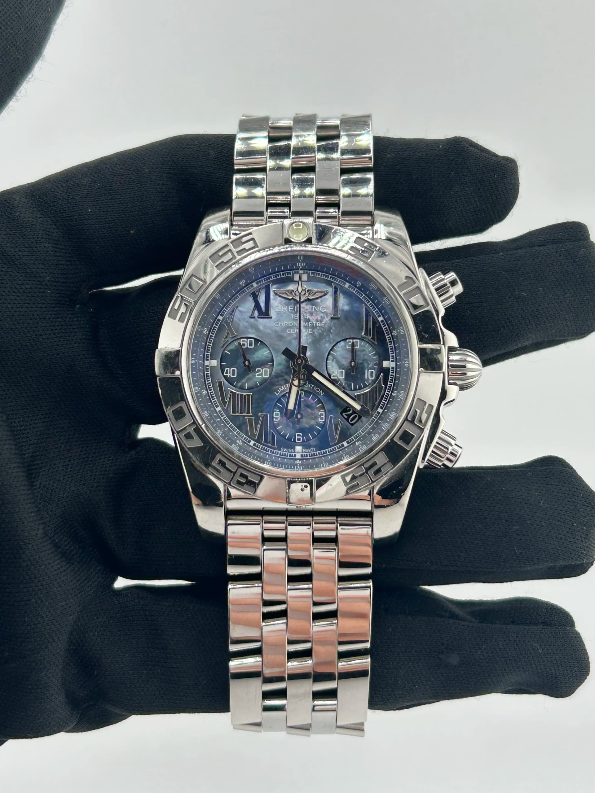 Breitling Chromomat 01, view 3