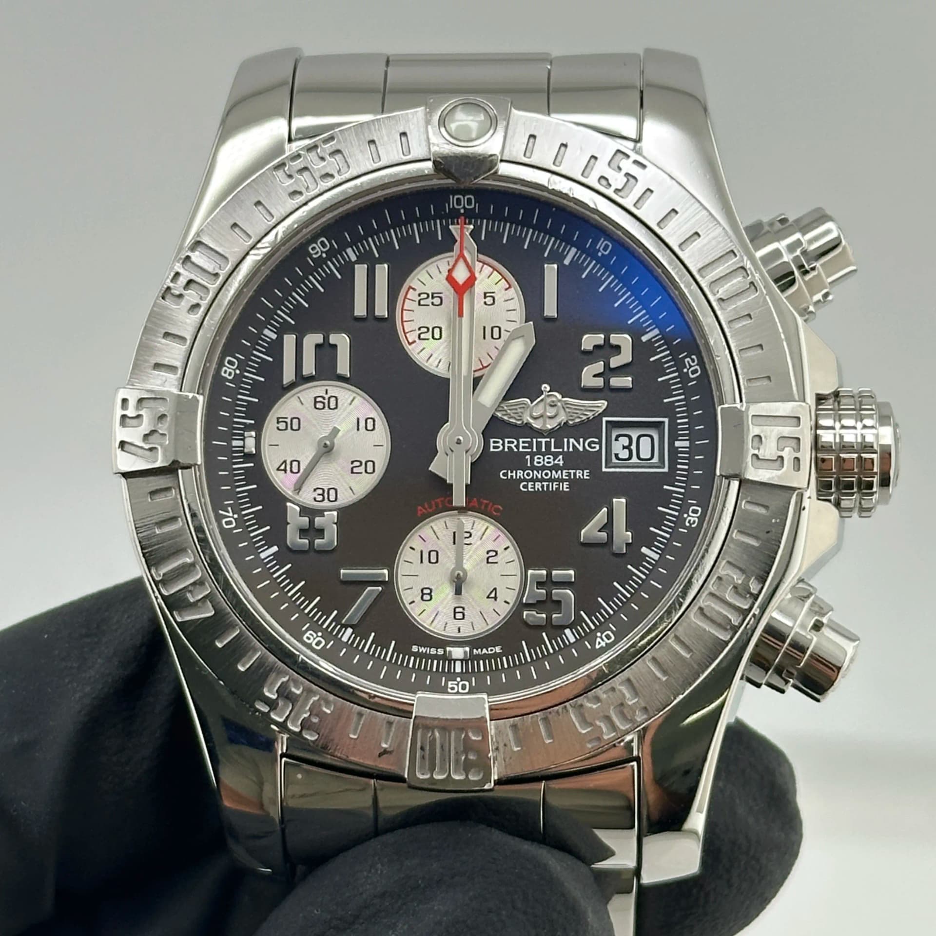 Breitling Avenger Ii, view 4