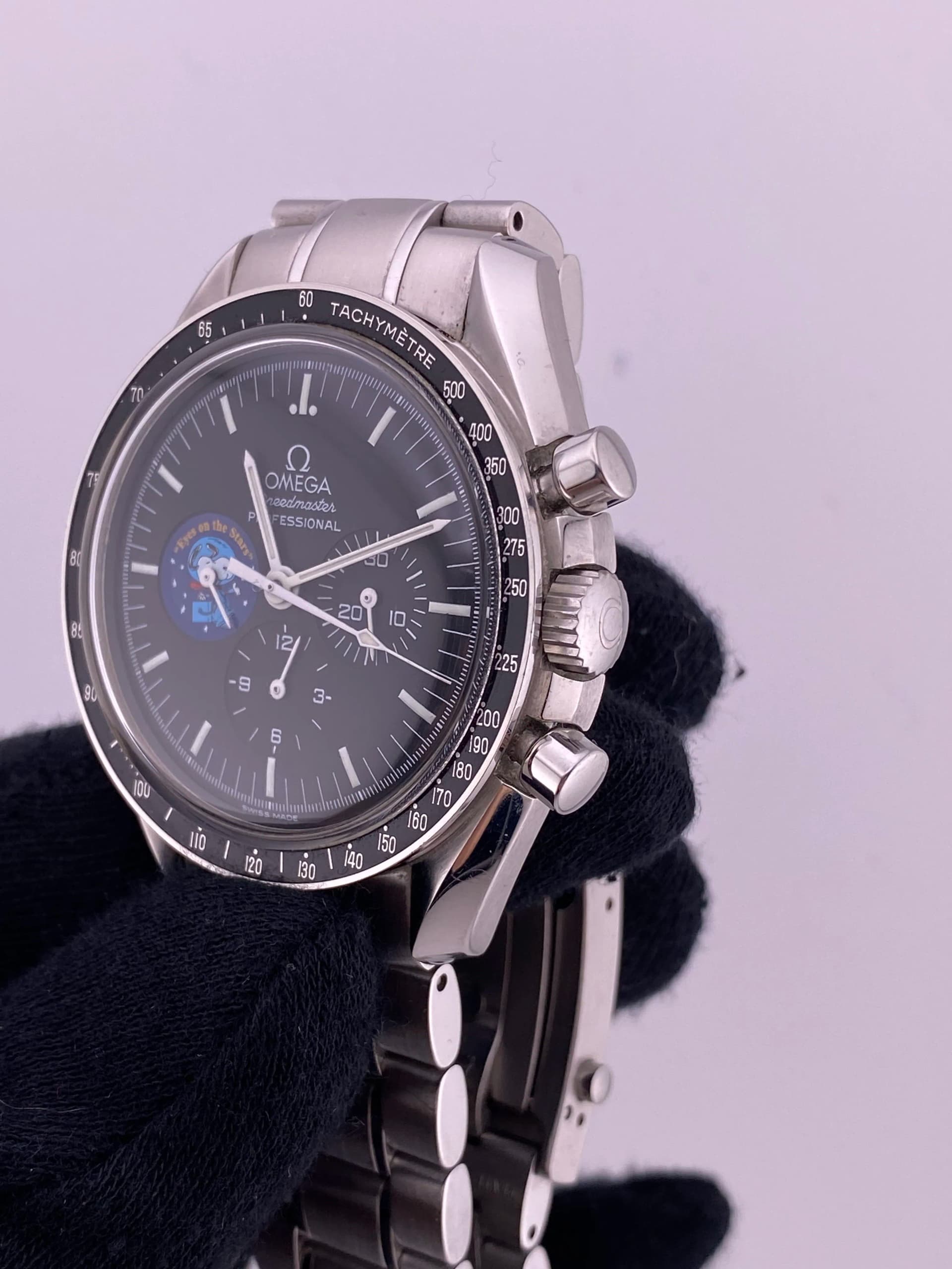 Omega Speedmaster Moonwatch "snoopy", view 4