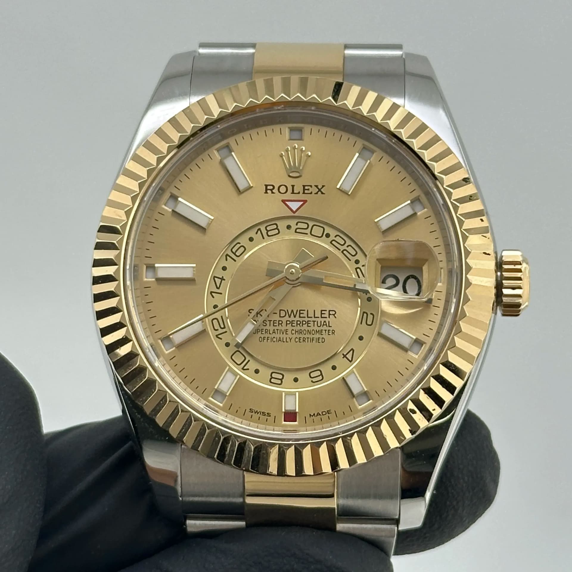 Rolex Sky-Dweller, view 4