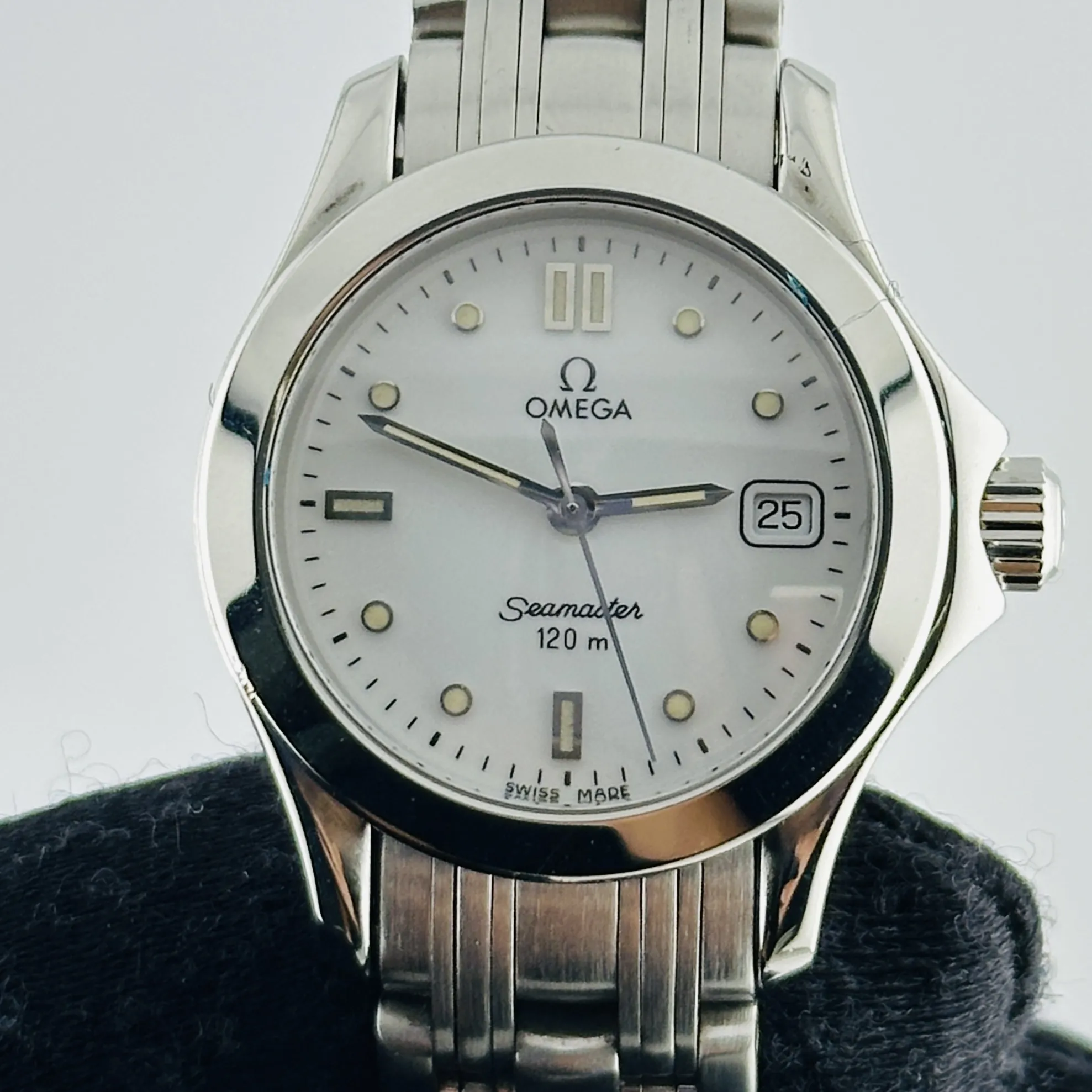 Omega Sea-master, view 3