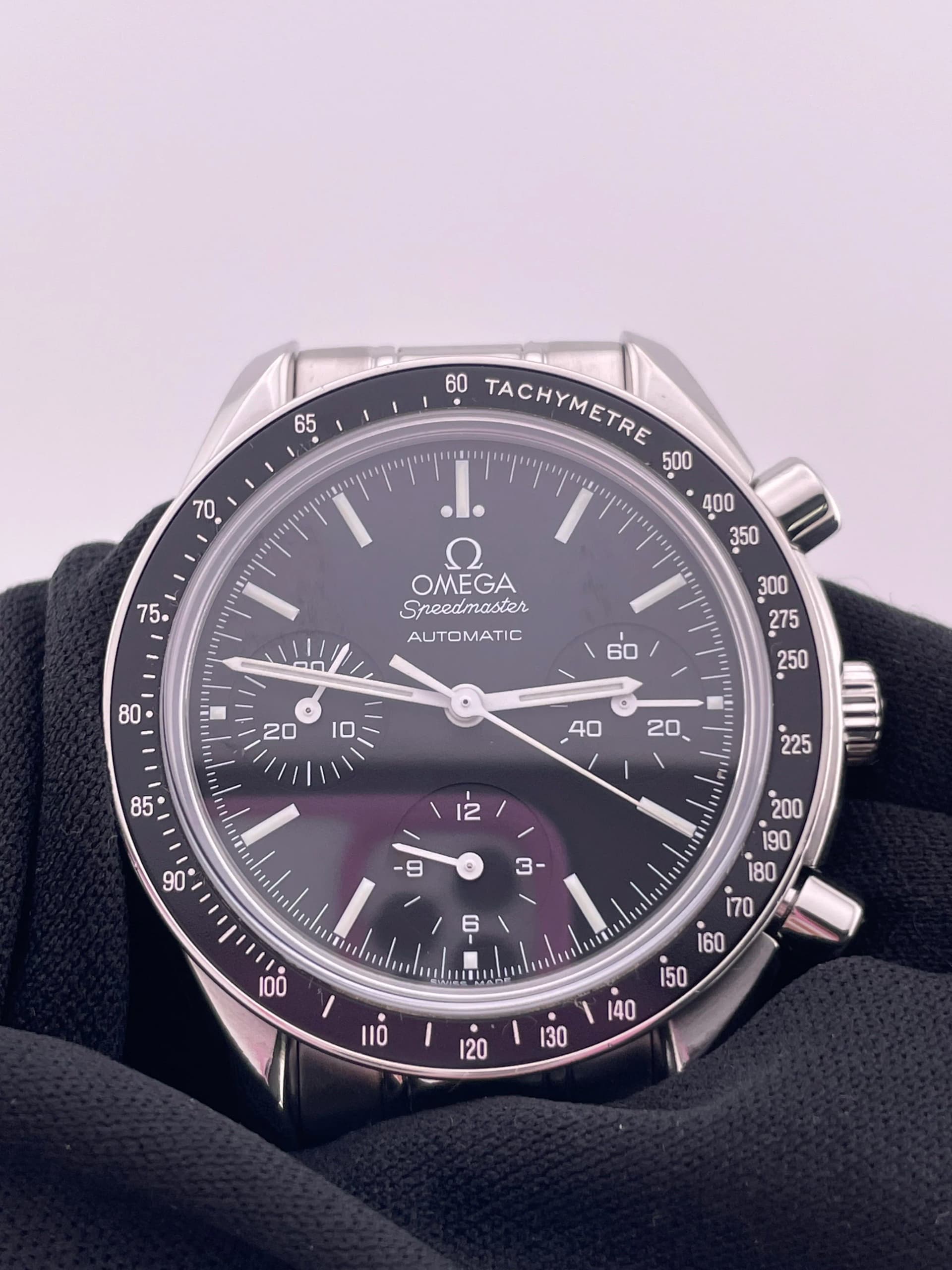 Omega Speedmaster, view 4