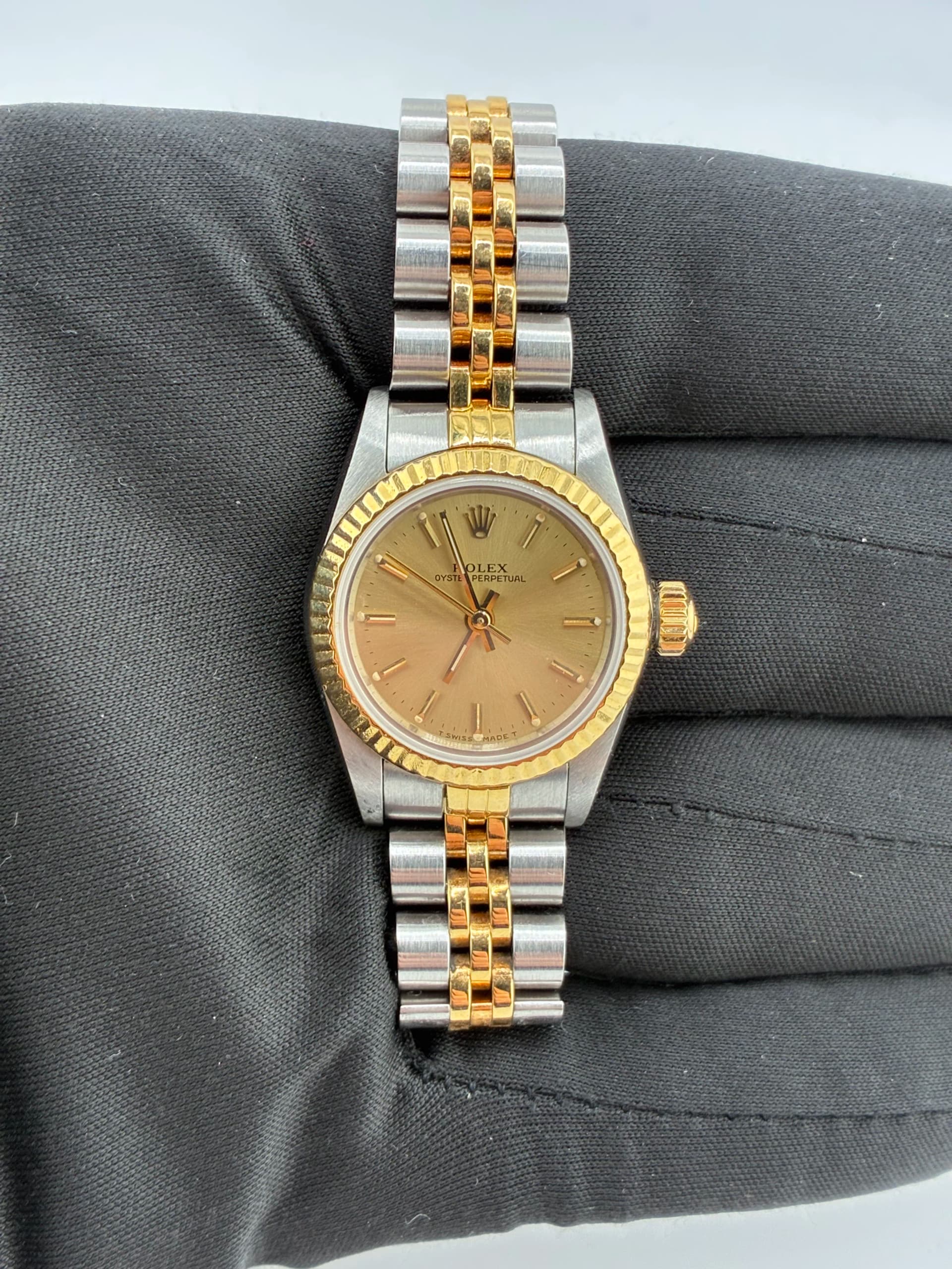 Rolex Oyster Perpetual, view 4