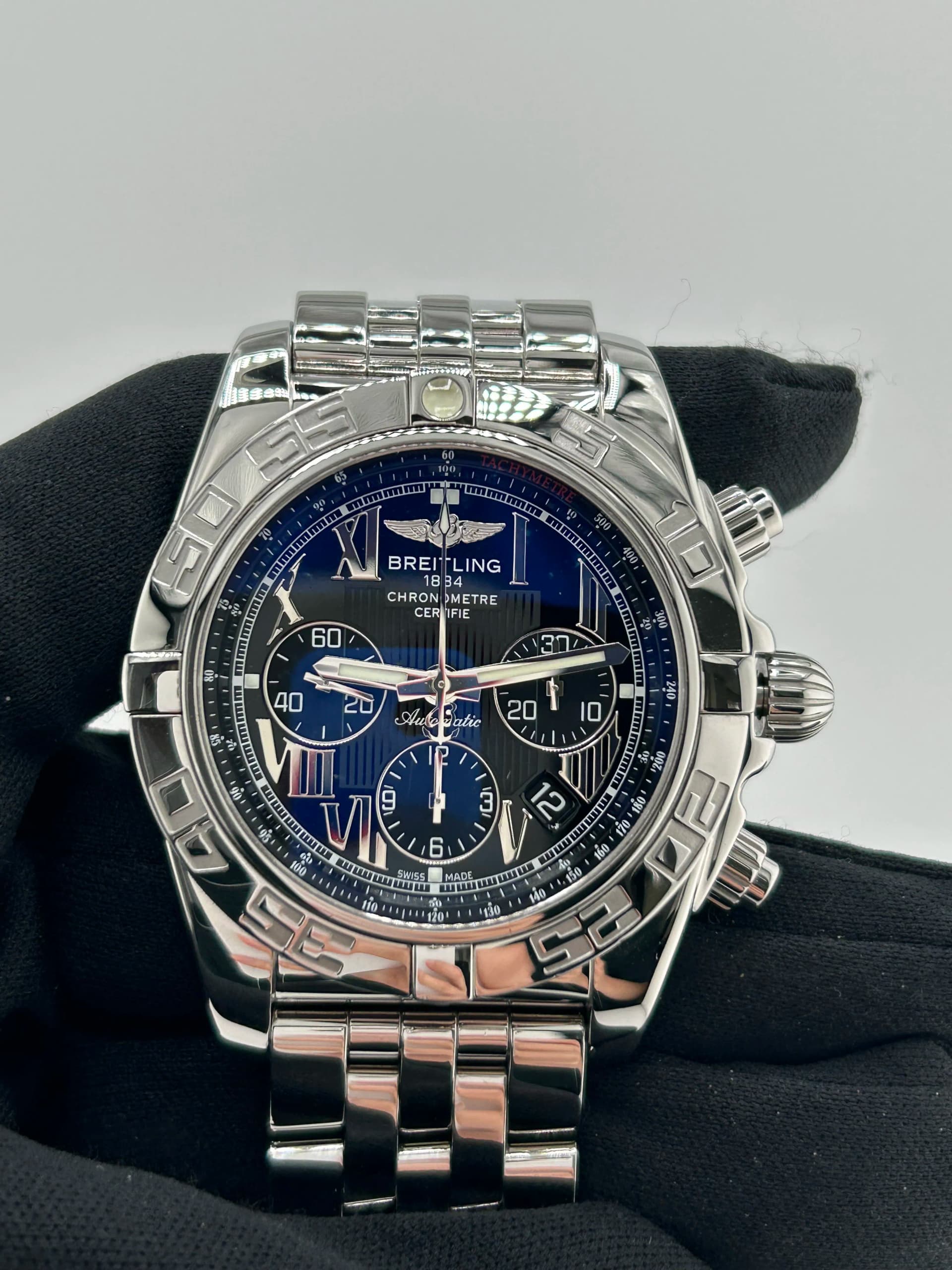 Breitling Chronomat, view 4