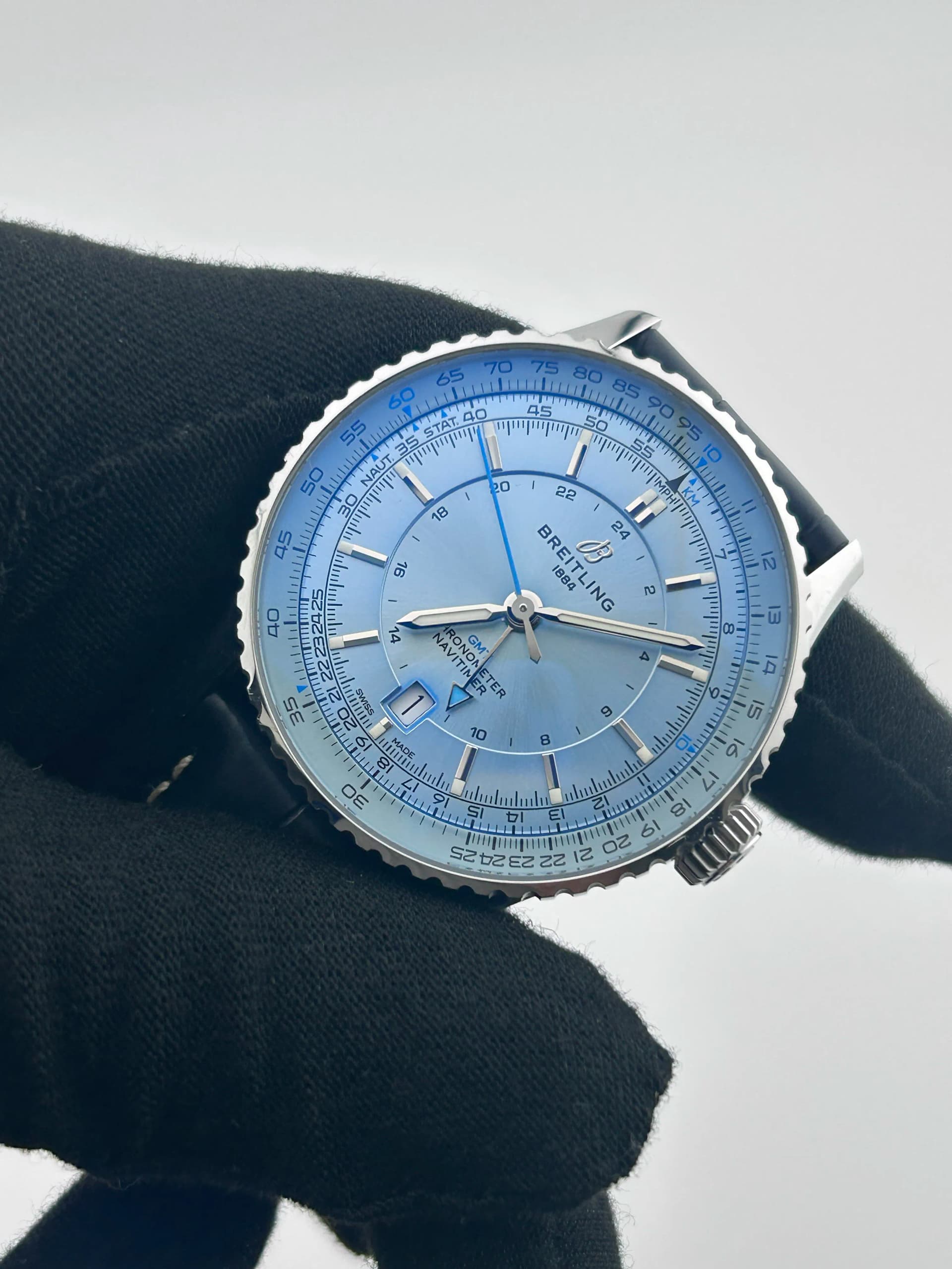 Breitling Navitimer Automatic Gmt, view 4