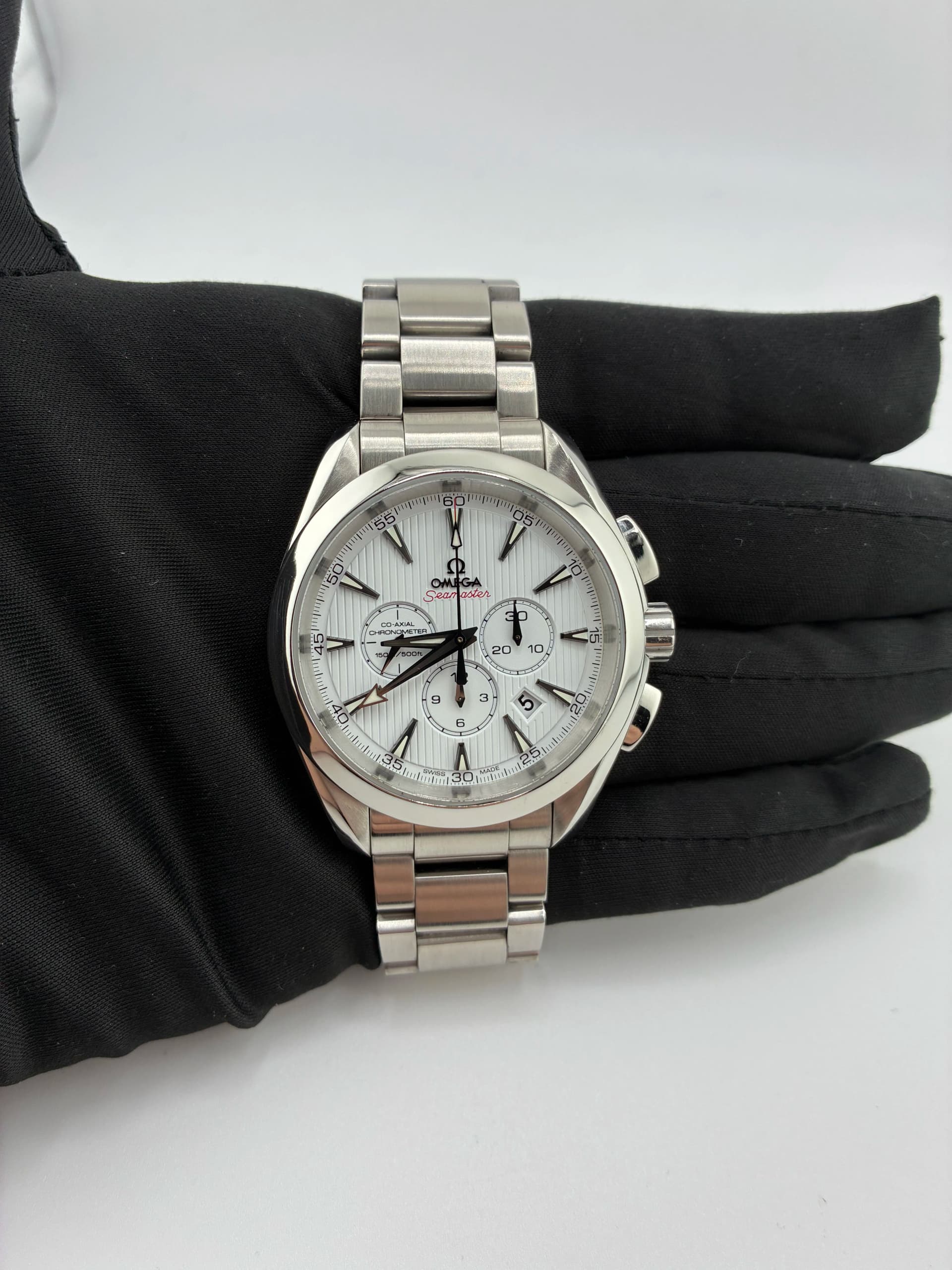 Omega Seamaster Aqua Terra, view 4