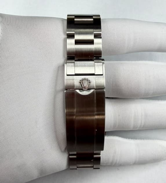 Rolex Submariner — view 5