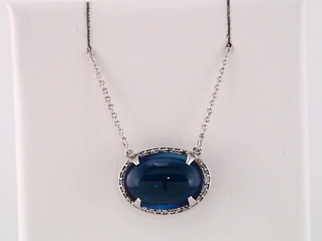 Halo-Style Necklace view 3