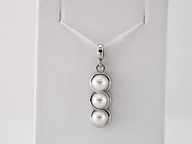 14K White Cultured White Freshwater Pearl Pendant view 3