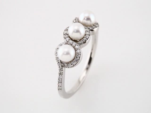 14K White Cultured White Freshwater Pearl & 1/5 CTW Natural Diamond Halo-Style Ring view 3