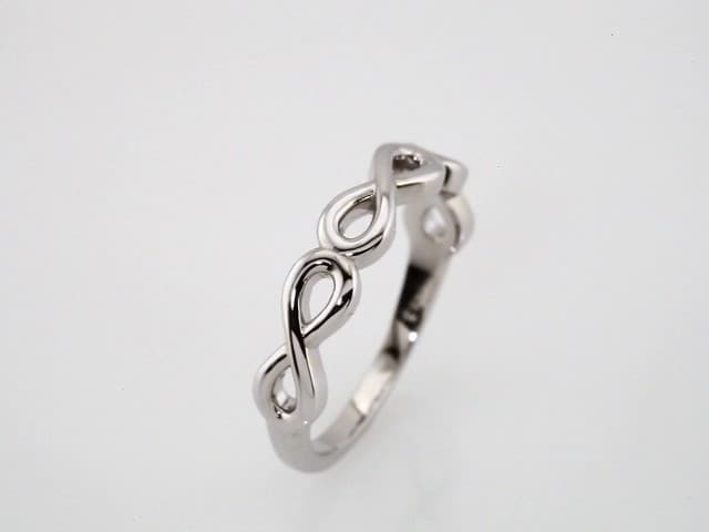 Infinity-Inspired Ring view 3