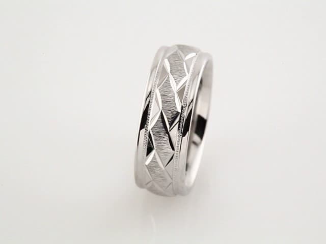10K White 7 mm Milgrain Edge Geometric Faceted Comfort-Fit Half Round Band Size 6 view 3