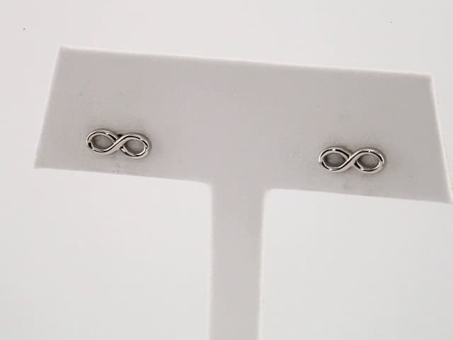 Infinity-Inspired Earrings view 3