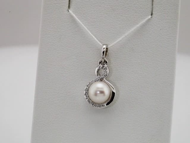 Accented Pearl Pendant view 3