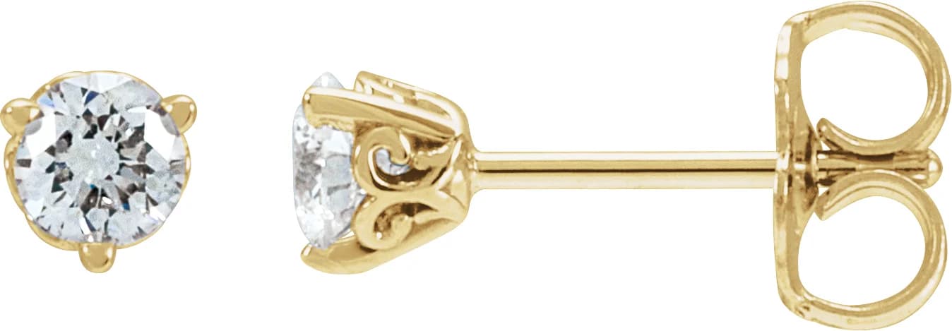 Round 3-Prong Scroll Stud Earrings
