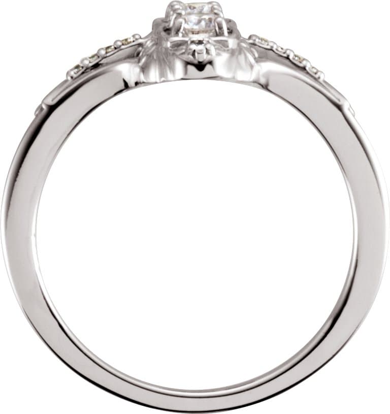 Vintage-Inspired Three-Stone Ring view 2