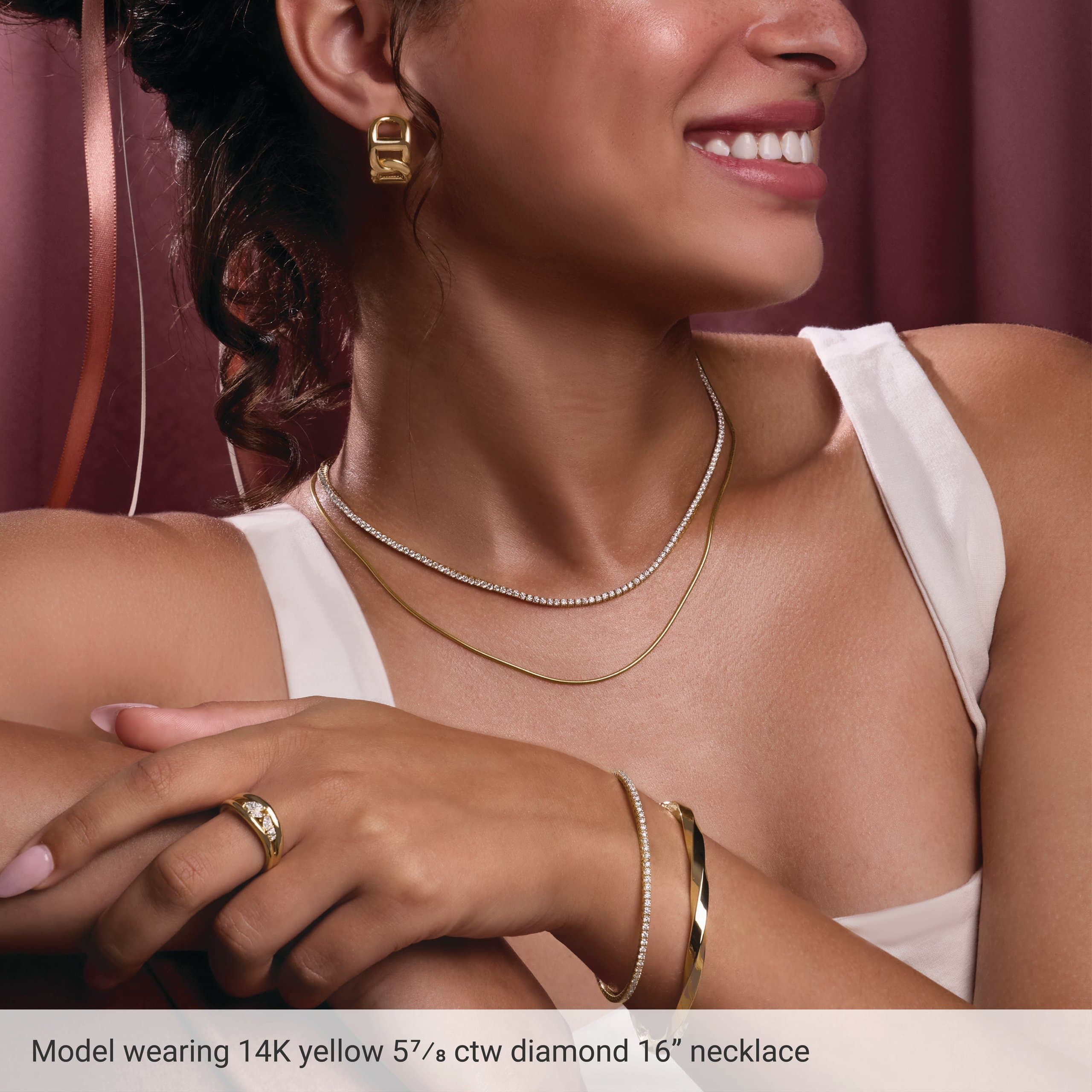 Line Necklace view 3