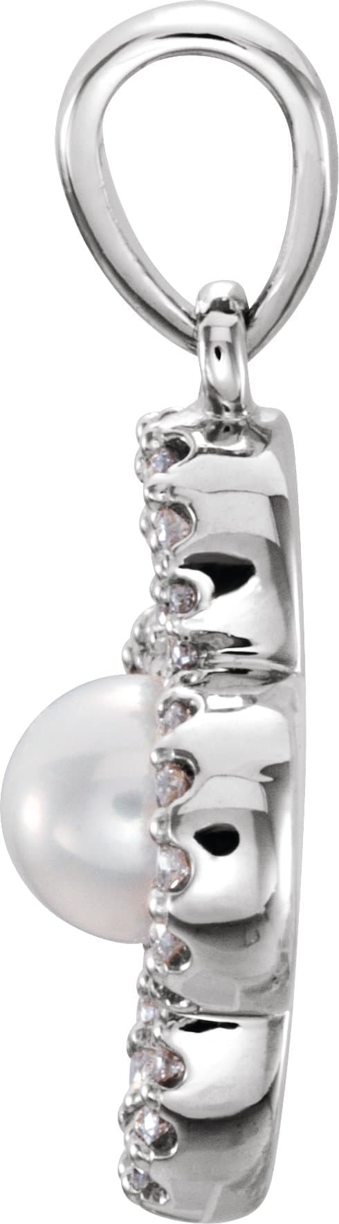 Pearl Clover Pendant view 2