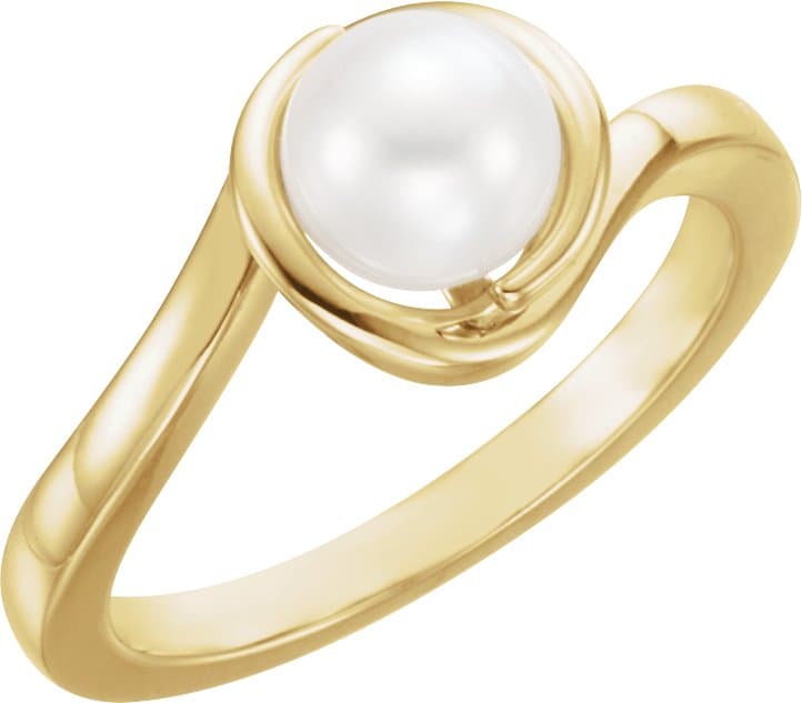 14K White Cultured White Freshwater Pearl Ring