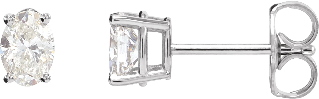 Oval 4-Prong Lightweight Stud Earrings