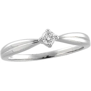 Reverse Tapered Grooved Solitaire Ring