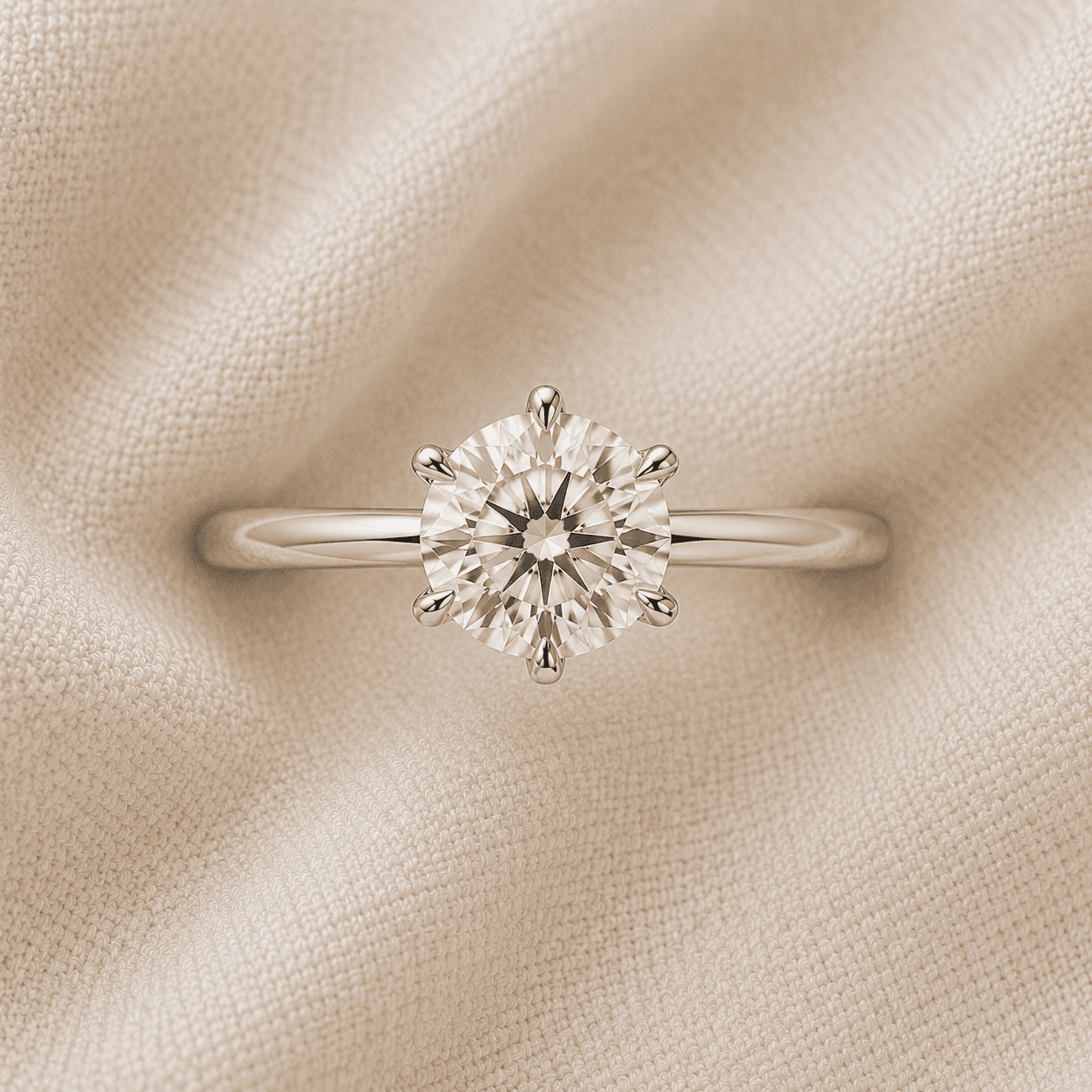 Round cut diamond engagement ring