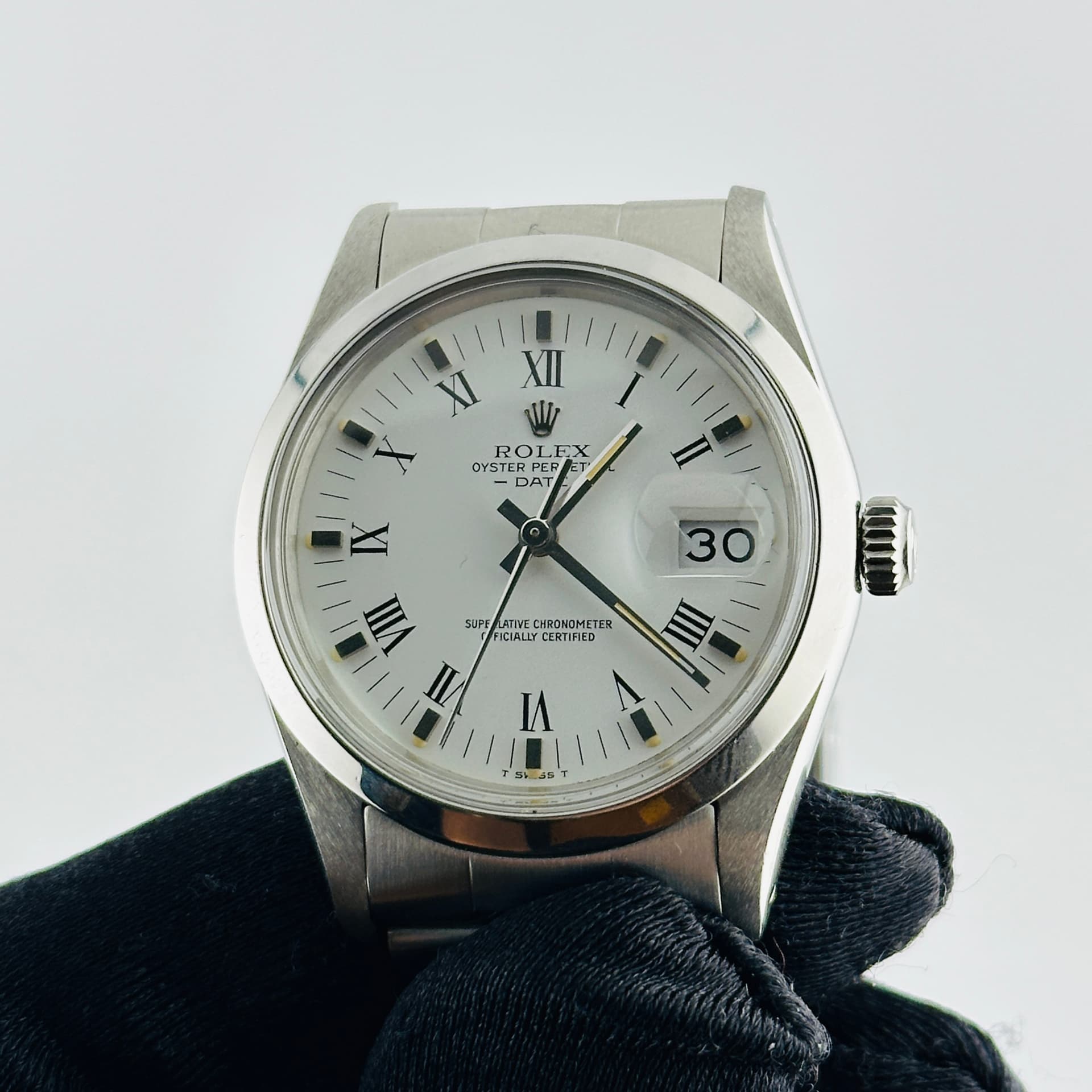 Rolex Oysterdate, view 4