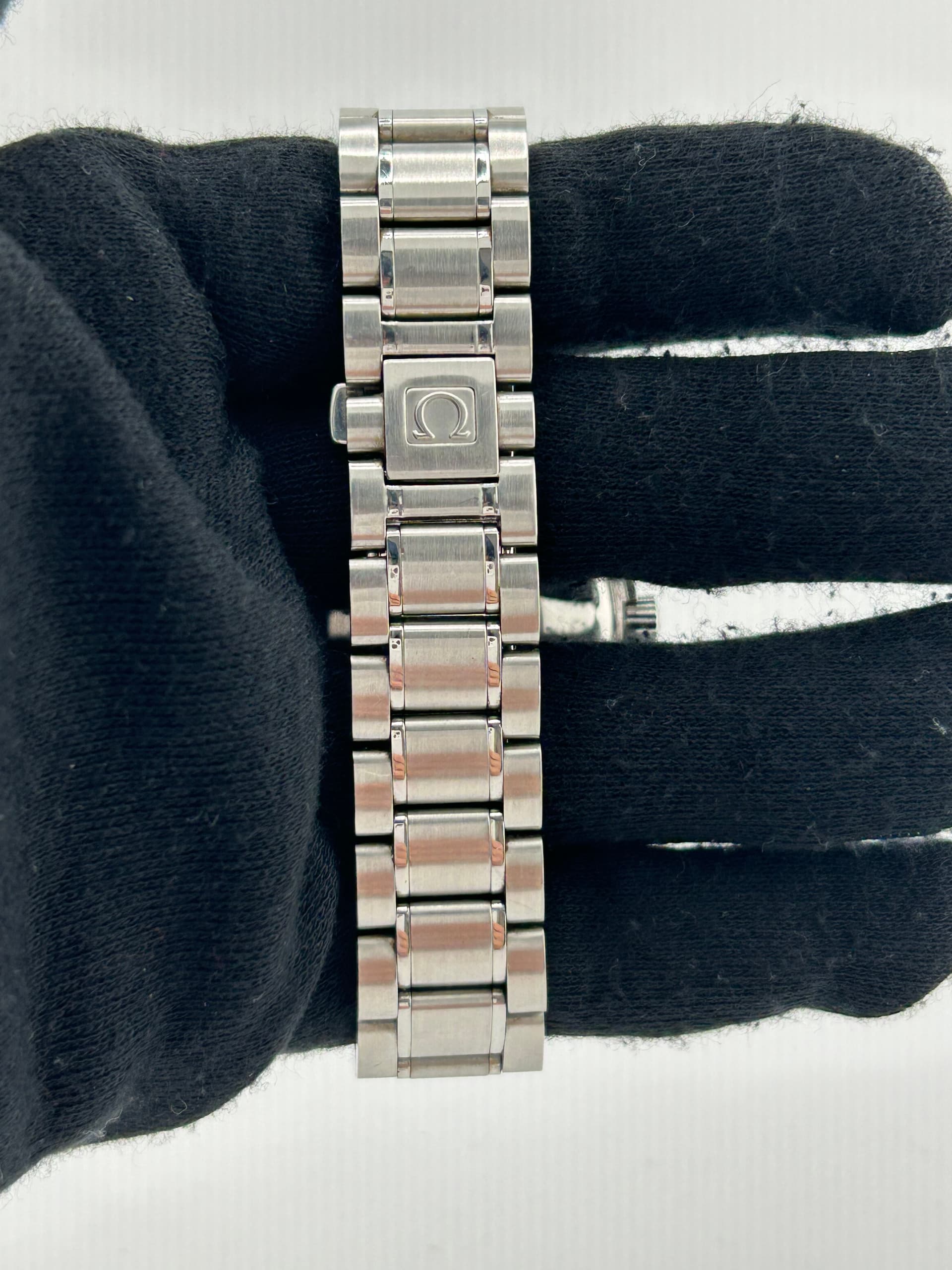 Omega Speedmaster, view 5
