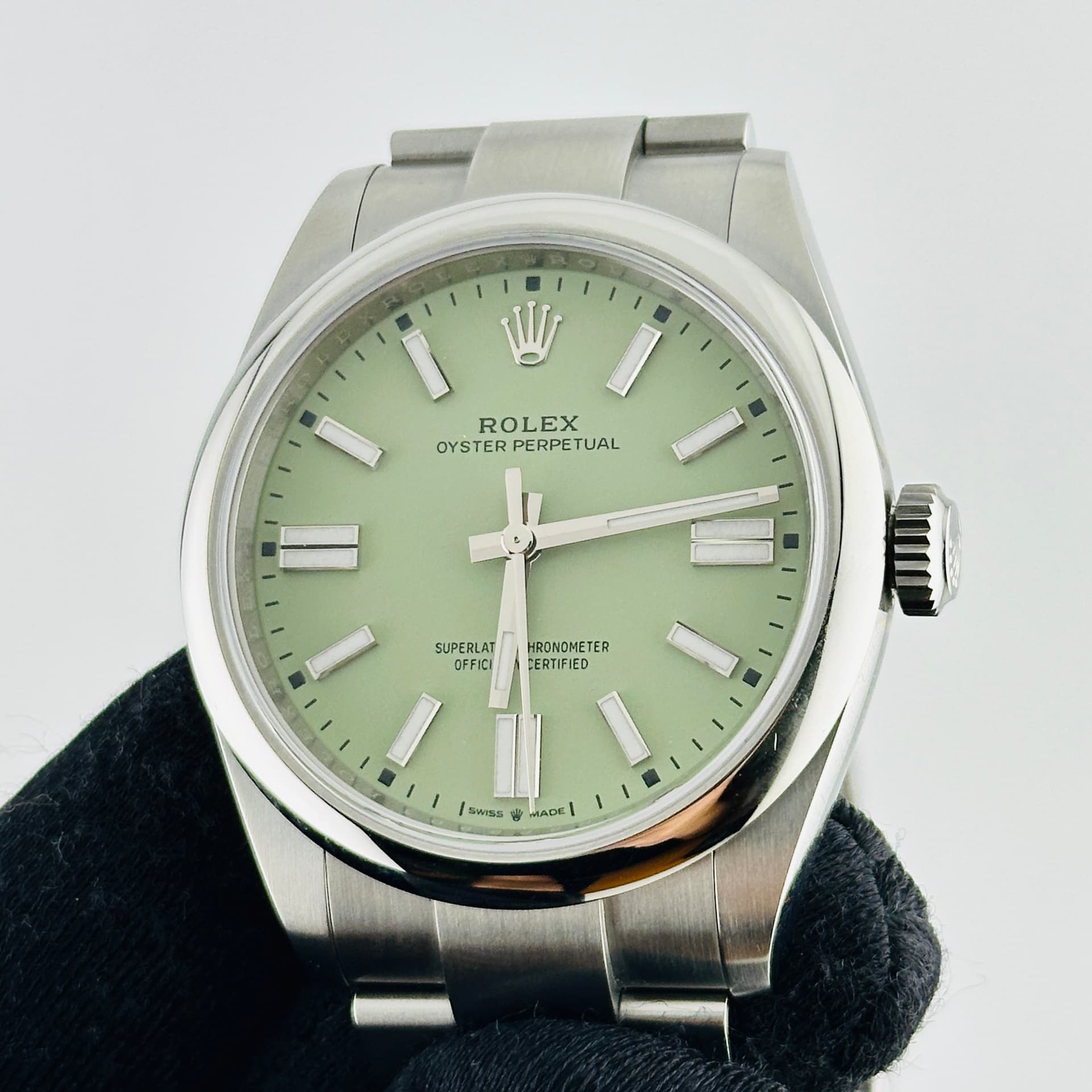 Rolex Oyster Perpetual, view 4
