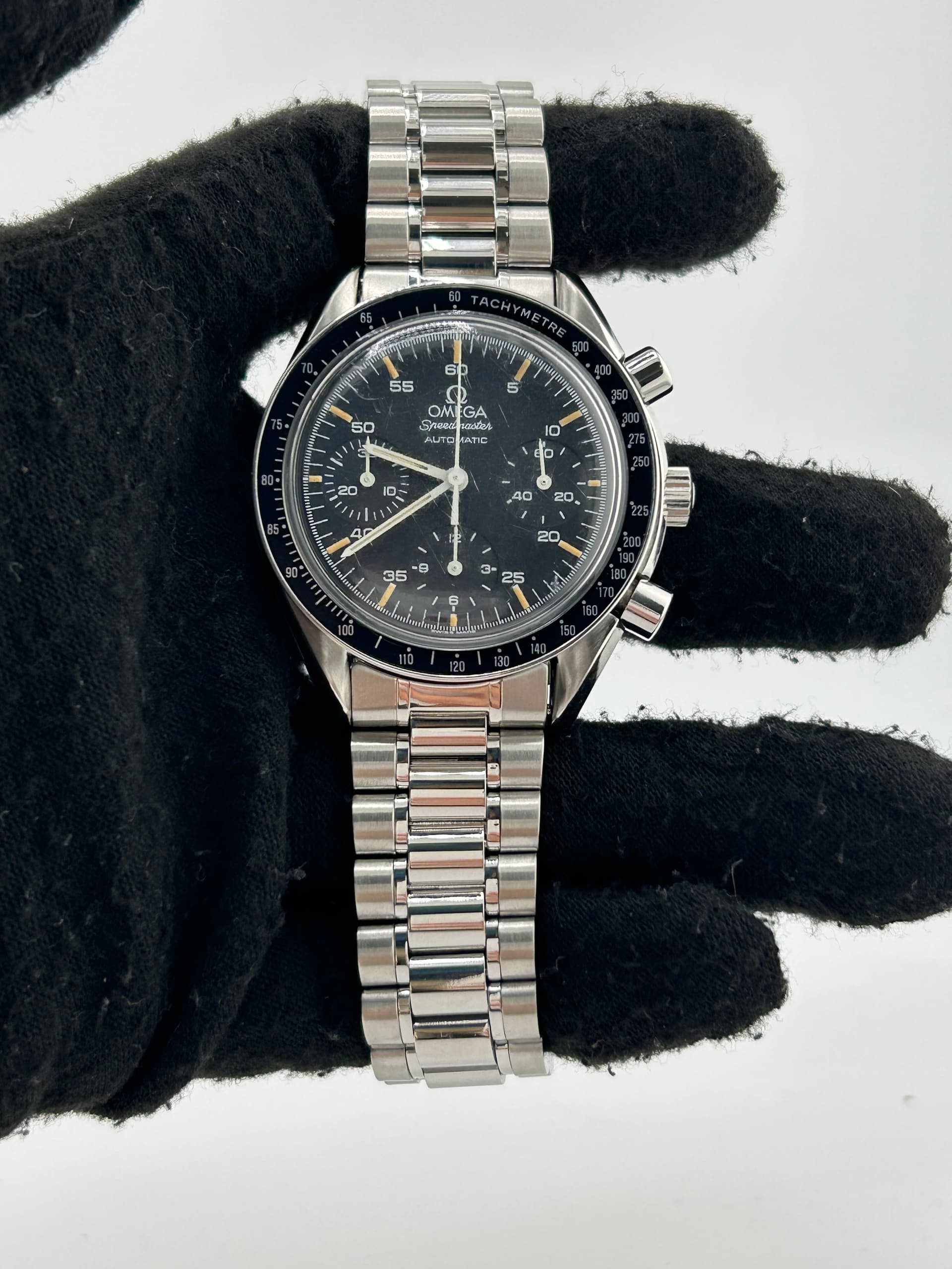 Omega Speedmaster, view 3