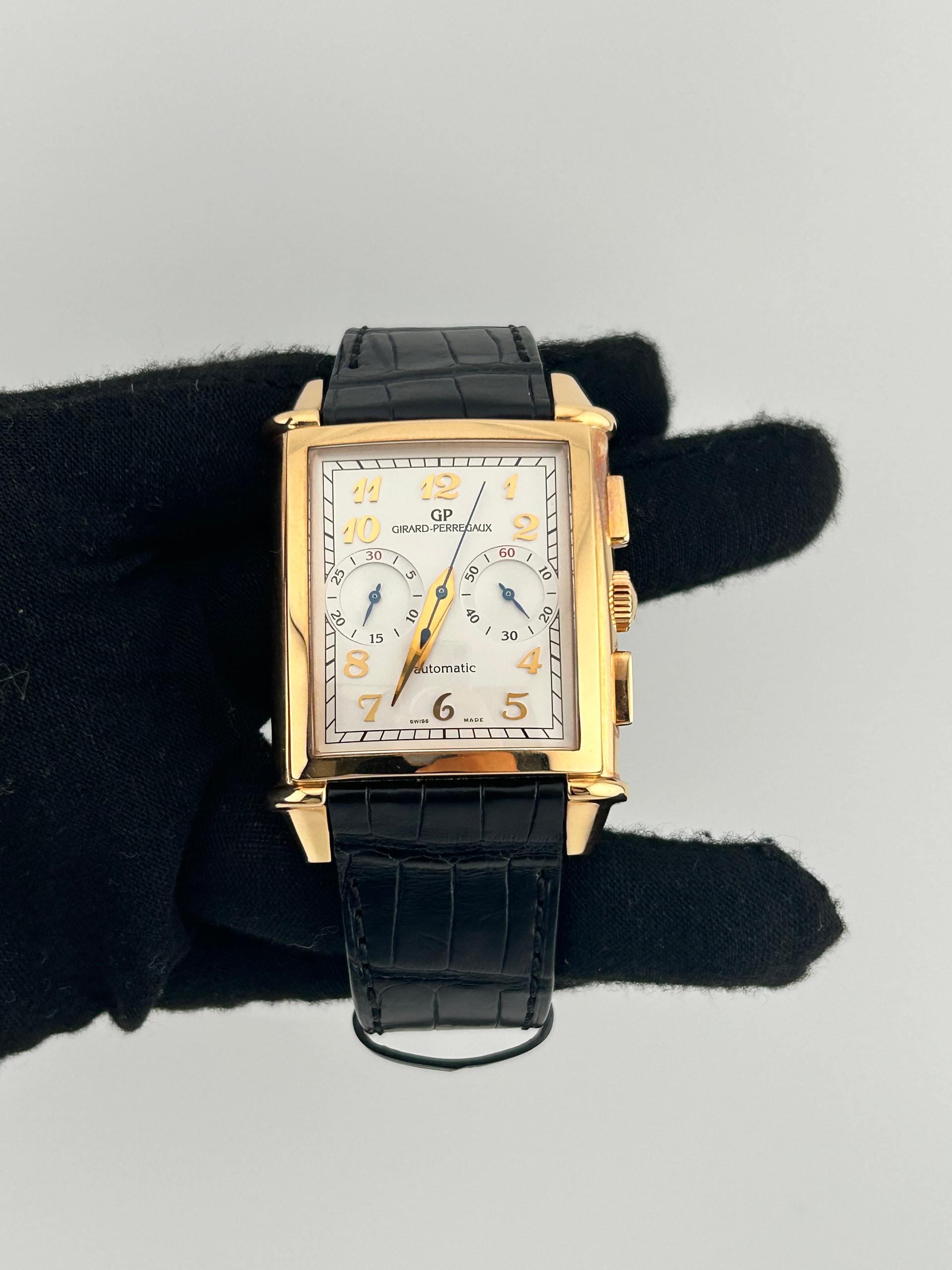 Girard-Perregaux 1945 Xxl