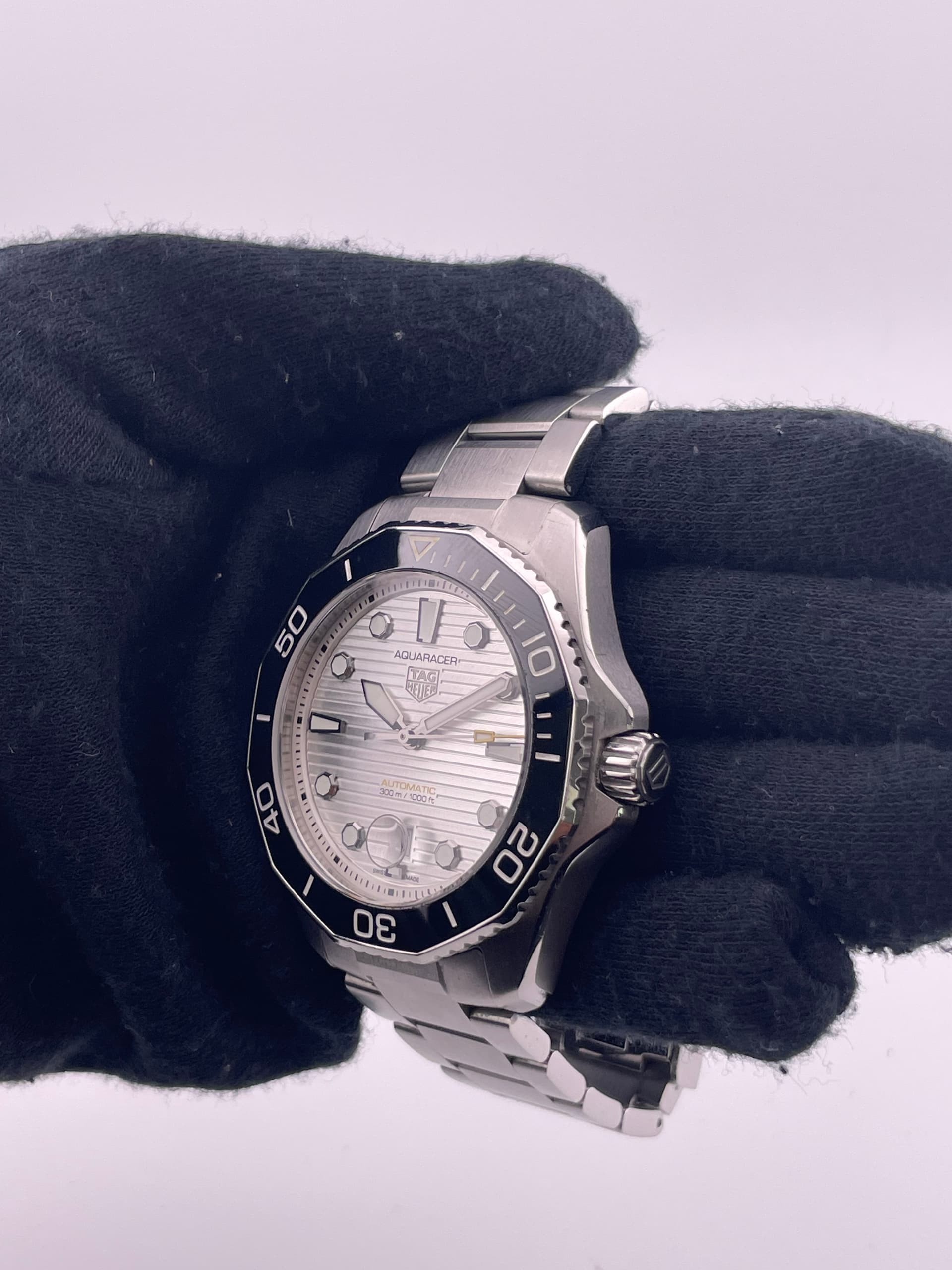 TAG Heuer Aquaracer Professional 300 Date, view 4