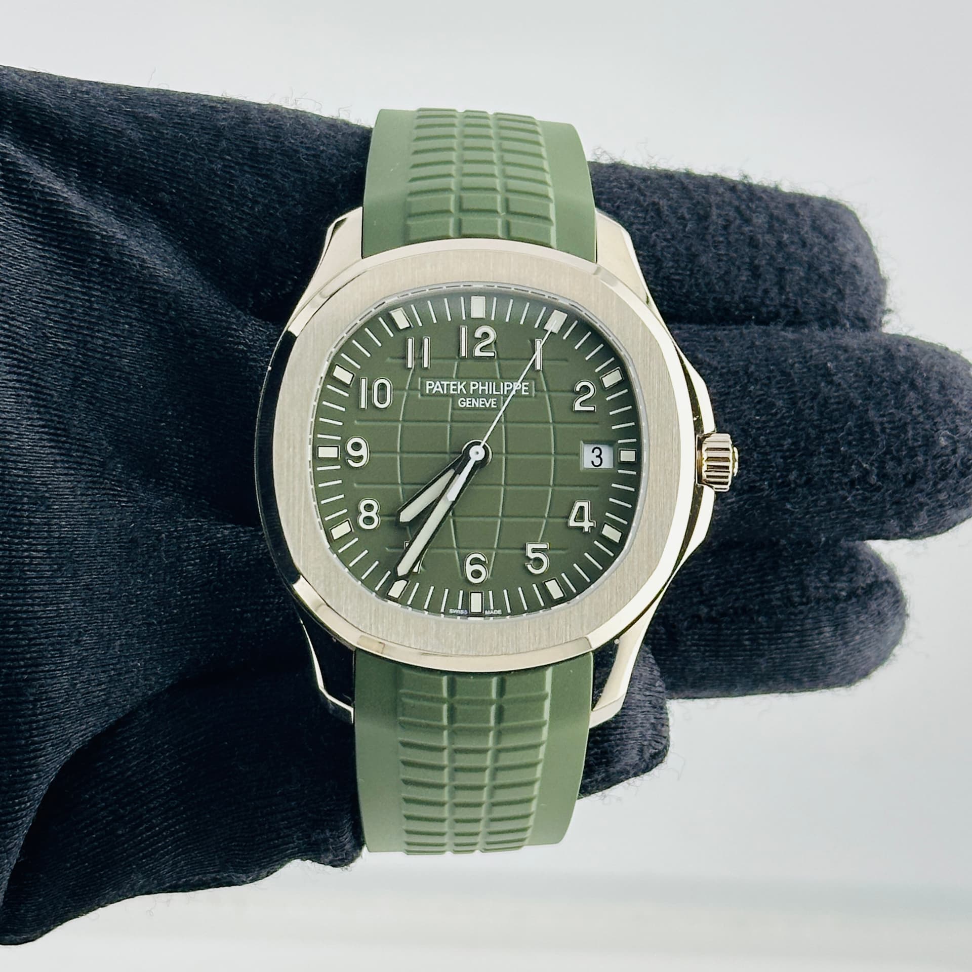 Patek Philippe Aquanaut, view 3