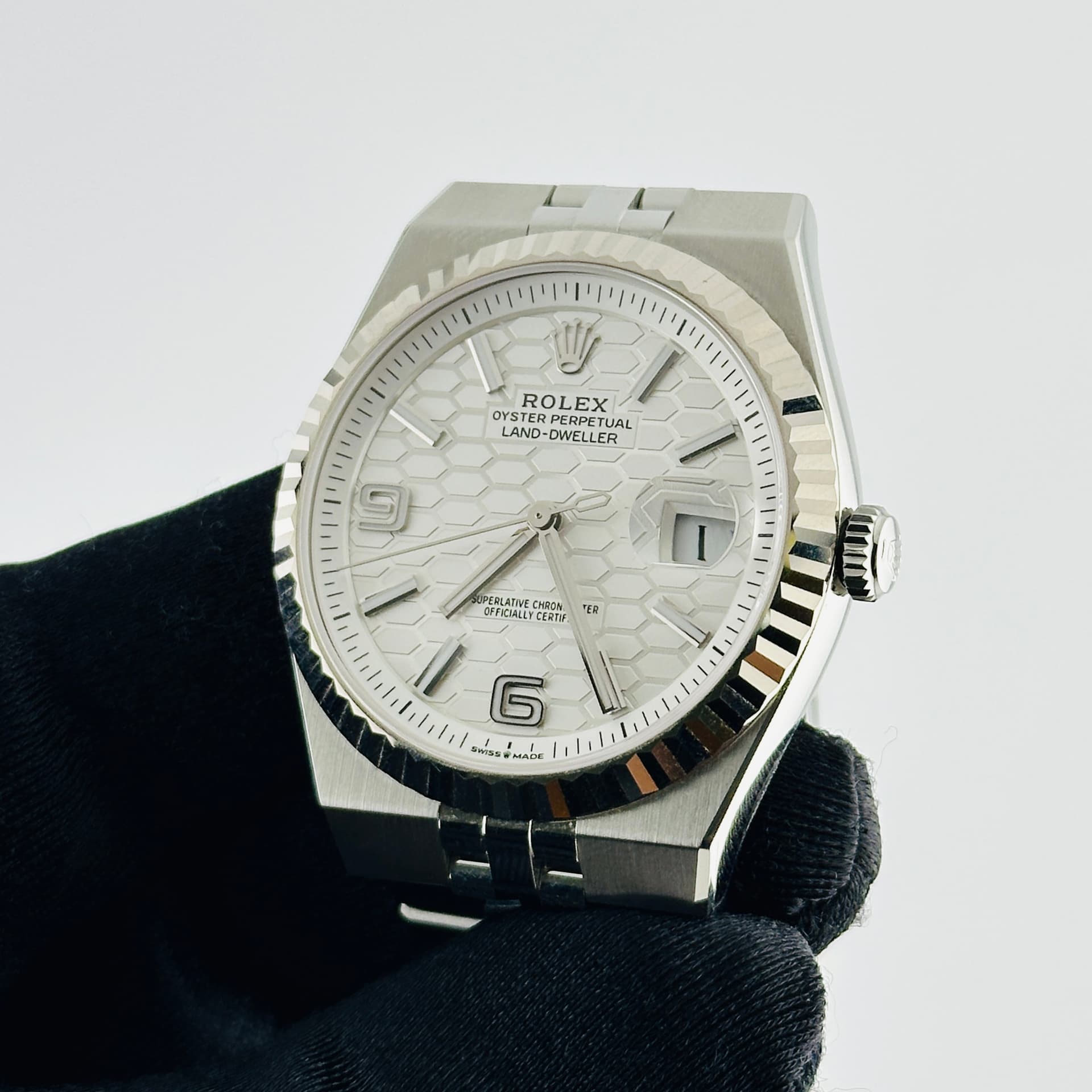 Rolex Land-Dweller, view 4