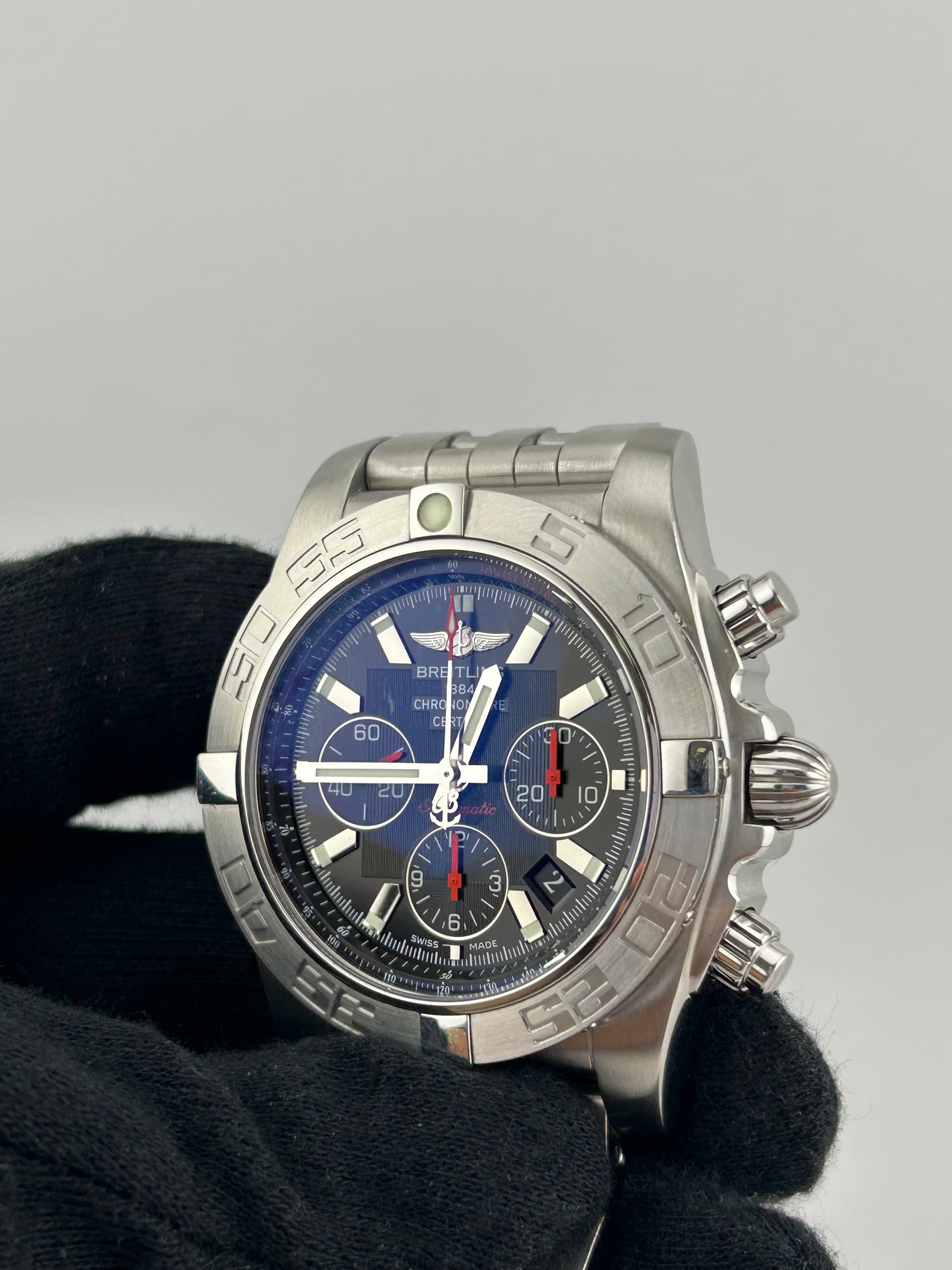 Breitling Chromomat 01, view 4