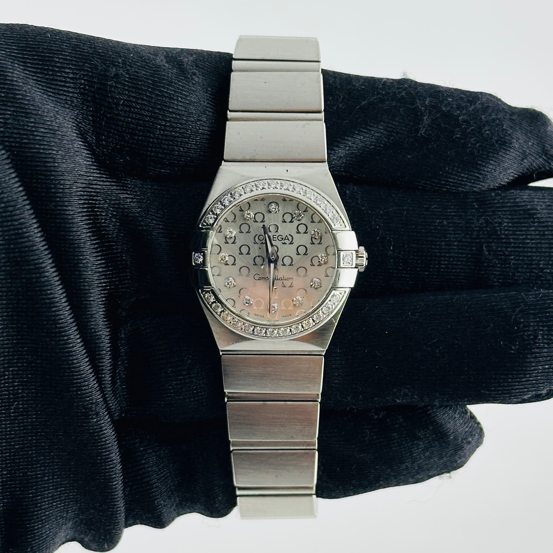 Omega Constellation, view 3