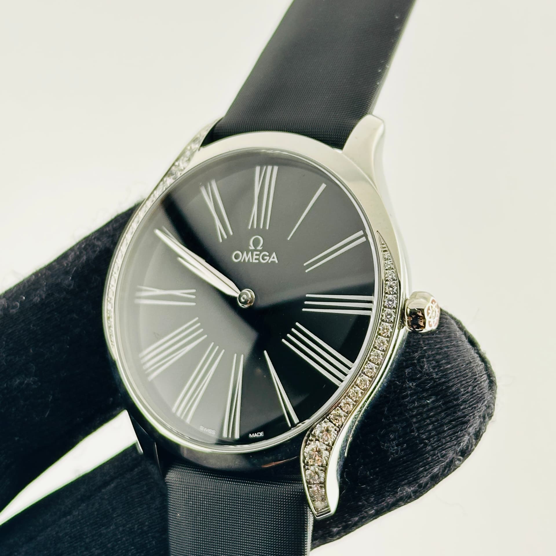 Omega De Ville Trésor, view 5