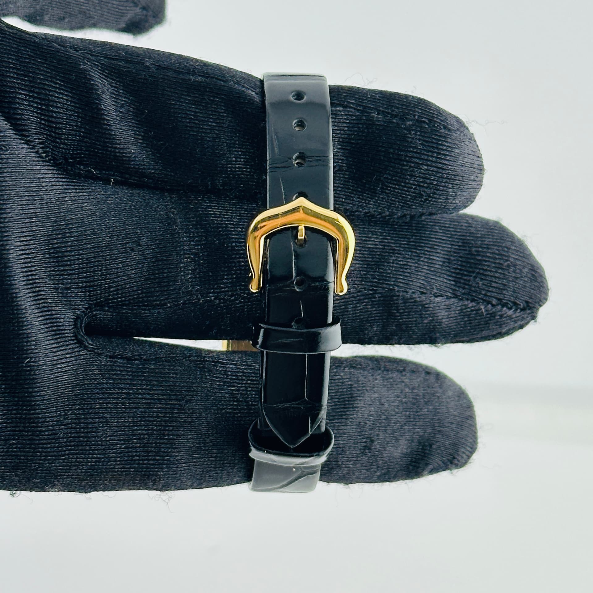 Cartier Tank Louis Mini, view 5